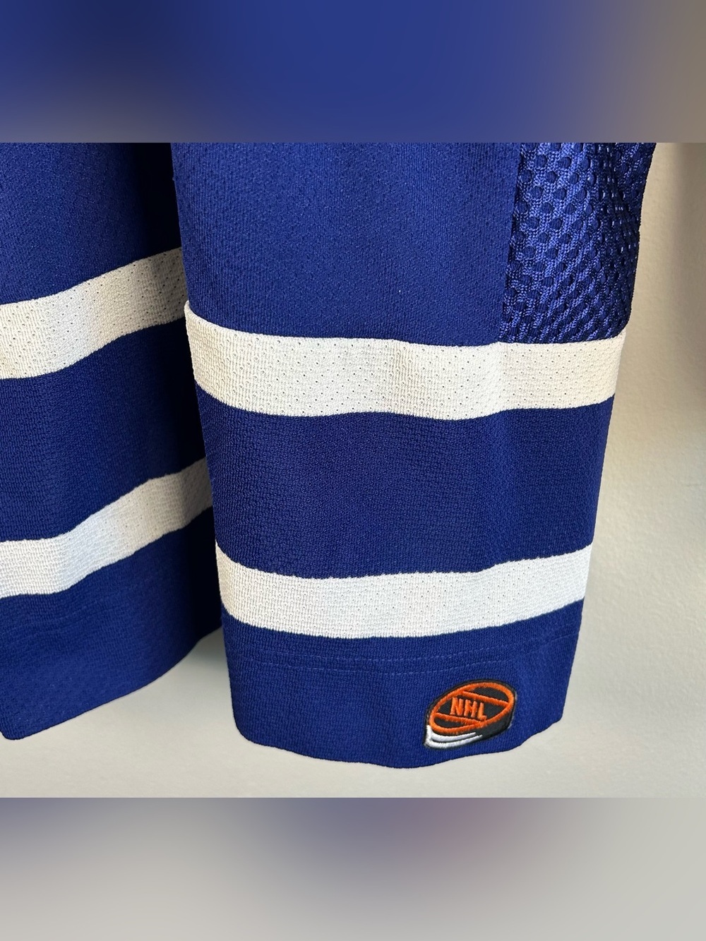 Vintage Toronto Maple Leafs NHL CCM Air-Knit Men’s Hockey Jersey Size XL Y2K - Picture 10 of 14